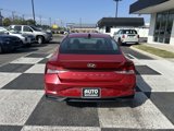 Used 2022 Hyundai Elantra SEL w/ Convenience Package image 4