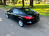 Used 2018 Ford Focus SE image 3