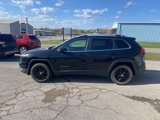 Used 2018 Jeep Cherokee Latitude w/ Safety Group image 3
