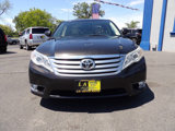 Used 2011 Toyota Avalon Limited image 2