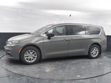 New 2025 Chrysler Pacifica Select image 4