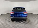 Used 2022 Ford Escape SE w/ SE Sport Appearance Package image 4