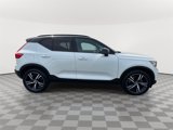 Used 2020 Volvo XC40 T5 R-Design image 5