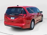 New 2025 Chrysler Pacifica Select image 3