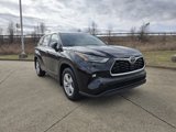 Used 2023 Toyota Highlander L image 3