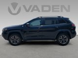 Used 2019 Jeep Cherokee Trailhawk image 4