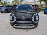 Used 2023 Mitsubishi Outlander SE image 3