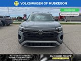 New 2025 Volkswagen Atlas Peak Edition SE image 2