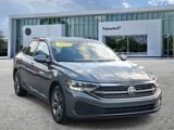 Certified 2022 Volkswagen Jetta SE image 3