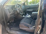 Used 2018 Chevrolet Colorado LT image 3