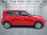 Used 2023 Kia Soul LX w/ LX Technology Package image 6