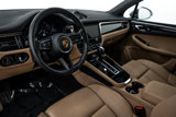 Certified 2022 Porsche Macan image 4