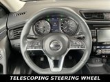 Used 2018 Nissan Rogue SV image 5