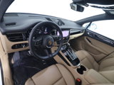 Used 2025 Porsche Macan image 4
