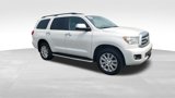 Used 2010 Toyota Sequoia Platinum image 2
