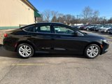 Used 2015 Chrysler 200 Limited w/ Convenience Group image 2