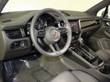 Certified 2024 Porsche Macan image 4