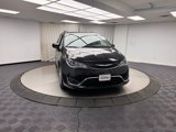 Used 2017 Chrysler Pacifica Touring-L w/ Tire & Wheel Group image 3
