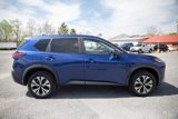 Used 2023 Nissan Rogue SV image 2