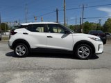 Used 2021 Nissan Kicks S image 2