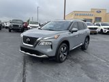 Used 2021 Nissan Rogue Platinum image 2