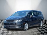 Used 2023 Chrysler Voyager LX image 5