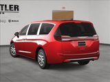 New 2025 Chrysler Pacifica Select image 4