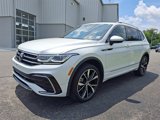 Used 2023 Volkswagen Tiguan SEL R-Line image 3