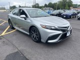 Used 2022 Toyota Camry SE image 3