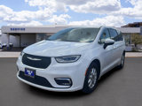 Used 2023 Chrysler Pacifica Touring-L image 4
