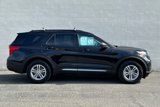 Used 2023 Ford Explorer XLT image 3