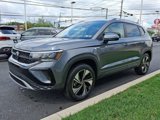 Certified 2024 Volkswagen Taos SE image 3