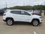 New 2025 Jeep Compass Latitude image 2