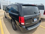 Used 2017 Dodge Grand Caravan SXT image 4