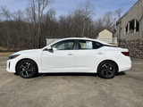 Used 2024 Nissan Sentra SV image 3