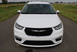 Used 2023 Chrysler Pacifica Touring-L image 2