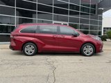 Used 2023 Toyota Sienna XSE image 2