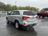 Used 2015 Kia Sorento LX image 5