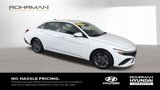 Used 2024 Hyundai Elantra SEL image 2