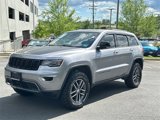 Used 2017 Jeep Grand Cherokee Limited w/ Luxury Group II image 2