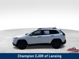 Used 2017 Jeep Cherokee Altitude image 4