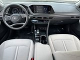 Used 2022 Hyundai Sonata SEL image 2