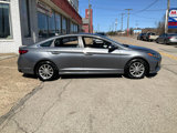Used 2018 Hyundai Sonata SE image 2
