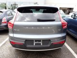 Used 2019 Volvo XC40 T5 Momentum image 3