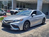 Used 2022 Toyota Camry SE image 3
