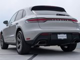 Certified 2023 Porsche Macan image 3