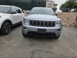 Used 2021 Jeep Grand Cherokee Laredo image 2