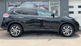 Used 2015 Nissan Rogue SL w/ SL Premium Package image 2