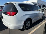 Used 2022 Chrysler Voyager LX image 3