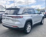 Used 2022 Jeep Grand Cherokee Limited image 3